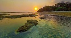 Surga Tersembunyi di Sukabumi, Singgah ke Pantai Pasir Putih dengan Laut Jernih seperti Kristal