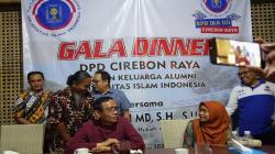 Nurhayati yang Viral Nyaris Dipenjara gegara Laporkan Korupsi Kades di Cirebon Bertemu Mahfud MD
