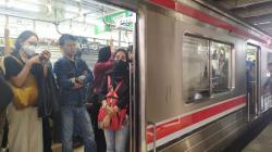 Perbaikan Listrik di Antara Stasiun Citayam-Cibinong, Perjalanan KRL Hanya Bisa Lewati 1 Jalur