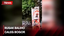  Aksi Mahasiswa di Bogor Rusak Baliho Caleg karena Ganggu Pemandangan 