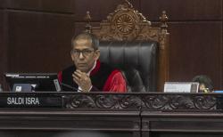 MKMK: Saldi Isra Tak Langgar Etik karena Dissenting Opinion Putusan Batas Usia Capres-Cawapres