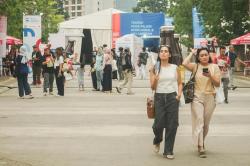 Full Hiburan! Begini Suasana Pengambilan Race Pack Jakarta Marathon 2023 di Senayan