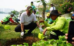 Komitmen Lestarikan Lingkungan, AP1 Tanam 350 Bibit Pohon di Hutan Kota Kemayoran