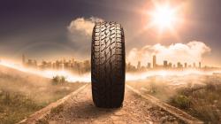 Tips Aman Mengendarai Mobil saat Cuaca Panas Ekstrem, Jangan Sampai Ban Kurang Angin
