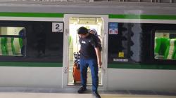 KA Feeder Tertahan di Stasiun Cimahi, Begini Nasib Penumpang Kereta Cepat Whoosh<