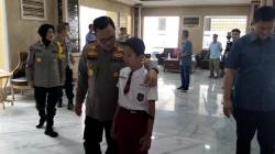 Bocah SD di Lampung Dapat Hadiah dari Kapolda usai Gagalkan Aksi Jambret HP