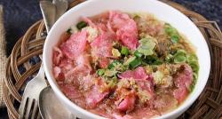 Mencicipi Kelezatan Soto Khas Banyumas, Unik karena Pakai Bumbu Kacang 