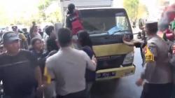 Demo Mahasiswa di Makassar Ricuh, 7 Orang Ditangkap