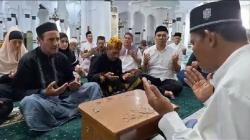 4 Orang Sekeluarga Turis asal Prancis Masuk Islam di Banda Aceh<