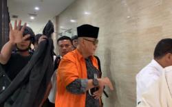 Panji Gumilang Tinggalkan Bareskrim untuk Diserahkan ke Kejagung, Ini Penampakannya<