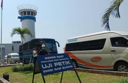 182 Kendaraan Operasional di Bandara YIA Diuji Emisi<
