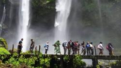 Wisata Lembah Purba, Jembatan Terpanjang di Sukabumi, Serasa ke Dunia Jumanji