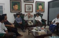 Kunjungi Ponpes Tebuireng, TGB Sebut Ganjar-Mahfud Fokus Generasi Z dari Pesantren<