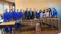 Musik Angklung Meriahkan Acara Penyerahan Beasiswa Hashiya Scholarship Foundation di Tokyo<
