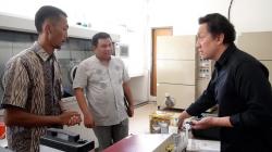 Stafsus Jokowi Ungkap Pemerintah Dorong Adanya Fasilitas Uji Baterai Kendaraan Listrik<