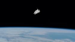 Astronot Temukan Gumpalan Amonia Selama Spacewalk, Bisa Timbulkan Risiko 