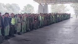 Pengamanan Pemilu 2024, Anggota Sapol PP dan Linmas Bandung Digembleng TNI AD dan AU<