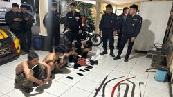 Pemuda Karawang Hendak Tawuran Dibubarkan Polisi, 5 Orang Ditangkap Bawa Celurit 