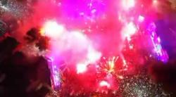 Potret Kemeriahan Perayaan 1 Abad Persis Solo, Puluhan Ribu Suporter Pesta Flare dan Kembang Api