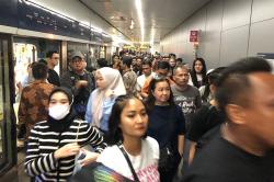 Jangan Lupa, Besok MRT Jakarta Beroperasi hingga Pukul 2 Pagi!