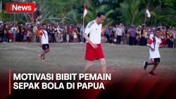 Main Sepak Bola Bersama Pelajar, Jokowi ingin Motivasi Bibit Pemain Muda di Papua<