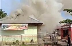 Korsleting Listrik, 5 Ruang Kelas SD di Dharmasraya Ludes Terbakar<