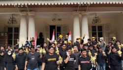 Puluhan Mahasiswa Bacakan Sumpah Pemuda 2.0, Suarakan Pergerakan Melawan Politik Dinasti 