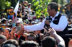 Momen Mahfud MD Disambut Ribuan Warga Pontianak
