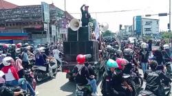 Ribuan Buruh Majalengka Blokade Jalan Nasional, Lalu Lintas Macet 30 Km