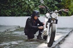 Bikers, Ini Perlengkapan yang Penting Dibawa saat Musim Hujan agar Aman dan Nyaman