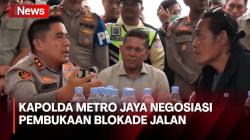 Negosiasi Pembukaan Blokade Jalan, Kapolda Metro Jaya Temui Massa Buruh di Cikarang