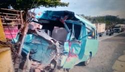  Kecelakaan Angkudes Tabrak Truk di Brebes, 1 Penumpang Tewas, Sopir Terjepit Kabin