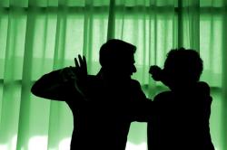 6 Arti Mimpi Berkelahi dengan Orang Tak Dikenal, Pertanda Buruk?