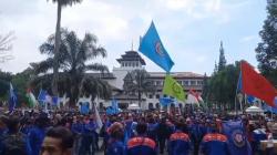 Besok Buruh se-Jawa Barat Bakal Geruduk Gedung Sate, Tuntut UMK 2024 Direvisi <