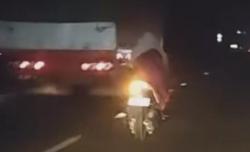 Viral Emak-Emak Nekat Masuk Jalan Tol, Disuruh Minggir Malah Ngebut