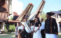 Alam Ganjar Disambut Hangat Masyarakat Toraja, Diteriaki Ganjar Presiden <