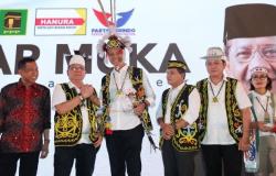 Jadi Warga Kehormatan Suku Dayak Kaltim, Ganjar: Lokalitas Budaya Tak Boleh Diabaikan