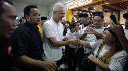 Tiba di Bandara Sepinggan Balikpapan, Ganjar Diteriaki Presiden