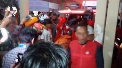Erupsi Gunung Marapi Sumbar, Total Korban Tewas 20 Orang, Keluarga Datangi RSUD Achmad Mochtar<