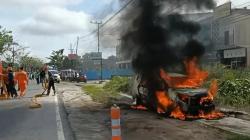 Minibus di Palangka Raya Meledak dan Terbakar Hebat Usai Isi BBM<