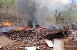 Gegara Bakar Sampah, Rumah dan Kandang Sapi Milik Warga Gunungkidul Ludes Terbakar<