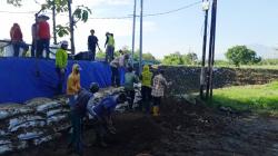 Penanganan Banjir Dinar Indah Semarang, Pengerjaan Tanggul dan Bronjong Dikebut<