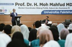 Mahfud MD Ajak Mahasiswa Gelorakan Perlawanan Terhadap Korupsi dan Ketidakadilan