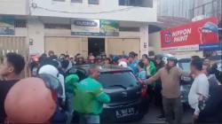 Kecelakaan di Makassar, Mobil Honda Brio Tabrak Pemotor Perempuan hingga Tewas<
