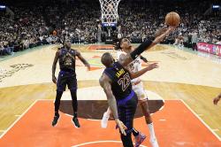 Kalahkan Lakers, Spurs Hentikan 18 Kekalahan Beruntun, Devin Vassell Jadi Bintang