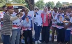Kampanye di Kediri, Caleg Perindo Venna Melinda Sambangi Puluhan Tukang Becak
