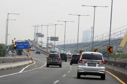 5,6 Juta Kendaraan Diprediksi Keluar-Masuk Jakarta pada Musim Libur Nataru 2024