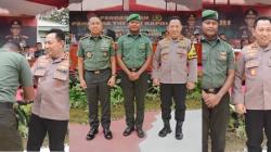 Aksi Kocak Prajurit Minta Izin Foto Bareng Kapolri di Depan Panglima TNI: Sering Lihat di TV