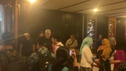 Ganjar Hadiri Dies Natalis ke-74 UGM, Pakai Baju Adat Jawa