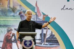 Ganjar Pranowo Bakal Putihkan Kredit Macet Nelayan untuk Wujudkan Kesejahteraan
